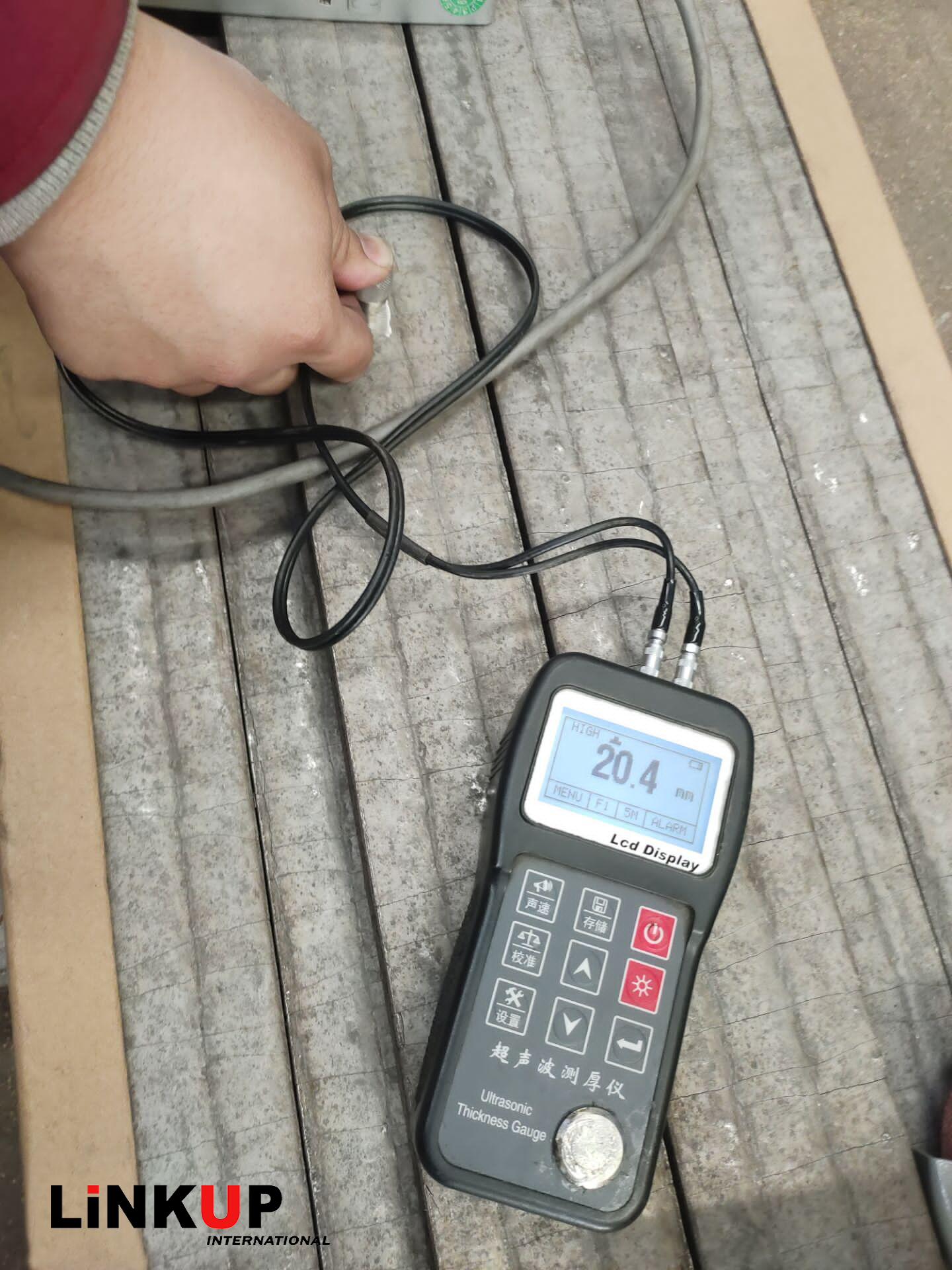 Ultrasonic hardness test